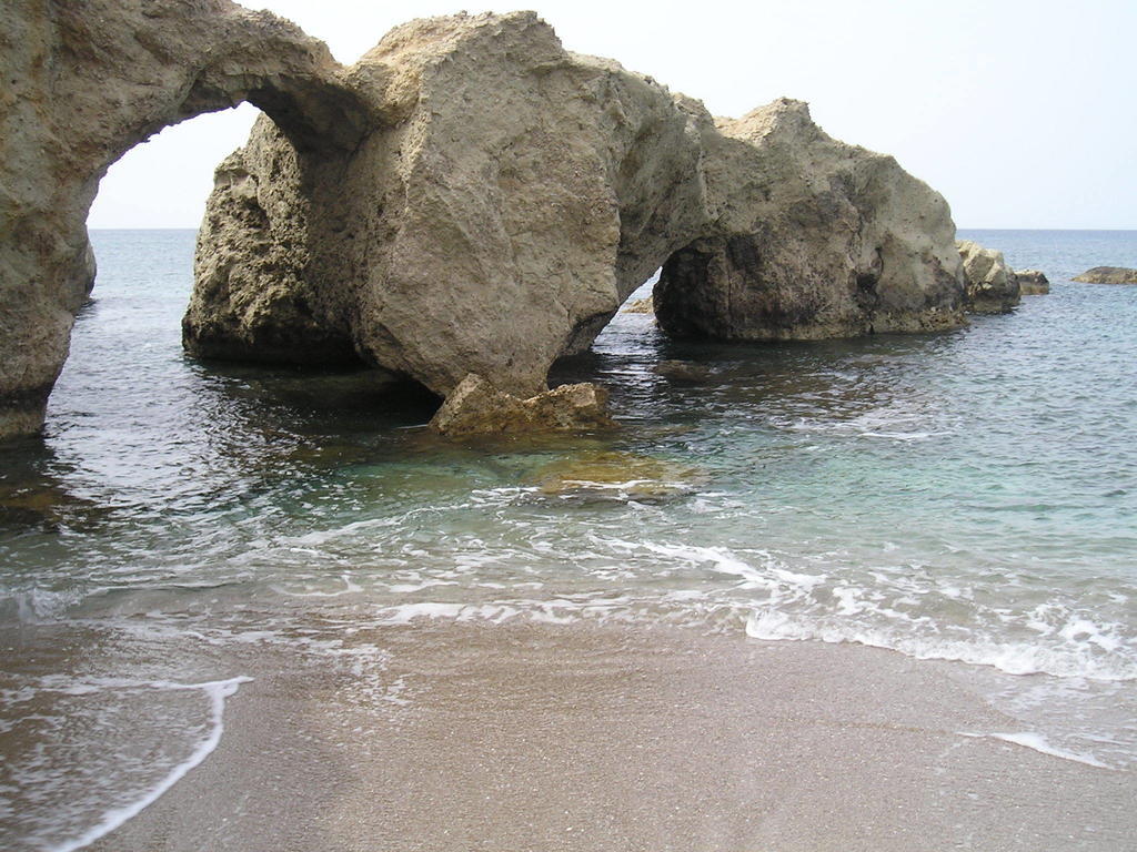 Roses Studios Karpathos Extérieur photo