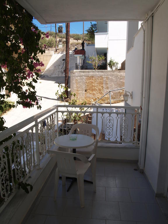 Roses Studios Karpathos Extérieur photo