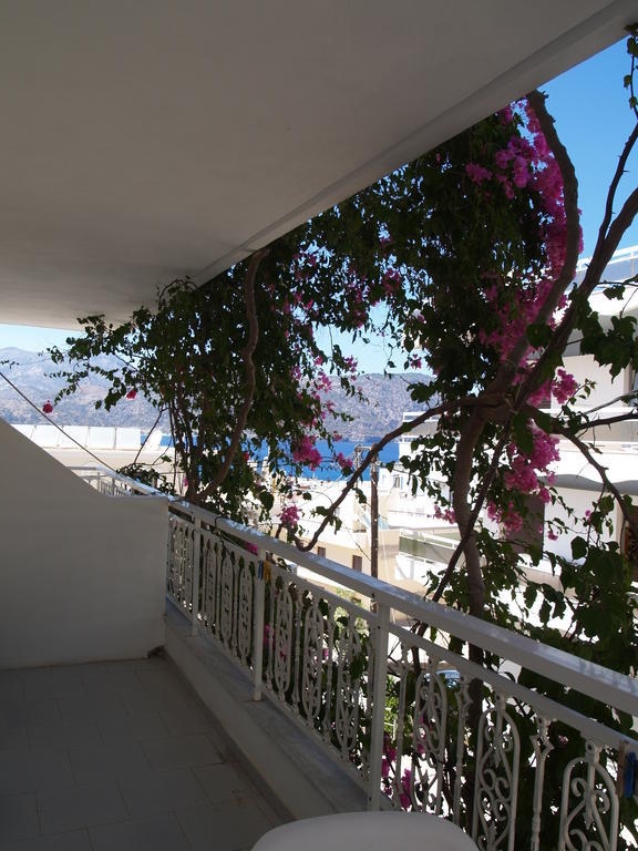Roses Studios Karpathos Extérieur photo